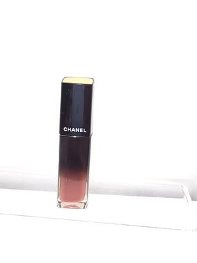 CHANEL ROUGE ALLURE LACQUE - #82- "BEIGE CONFIDENTIAL"  **DISCONTINUED